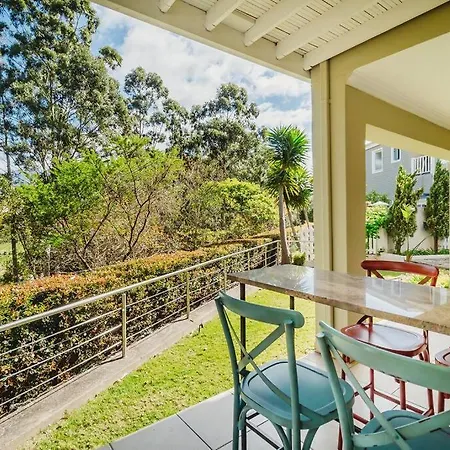 Sidwell Gardens, Adjacent To Kingswood Estate Vila George Exterior foto